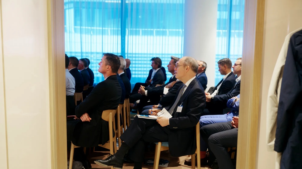 Teilnehmende verfolgen einen Fachvortrag beim Private Markets Forum 2026 in Frankfurt am Main.